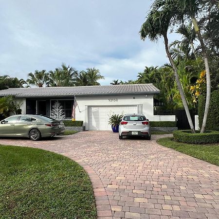 Villa Guilla North Miami Luaran gambar