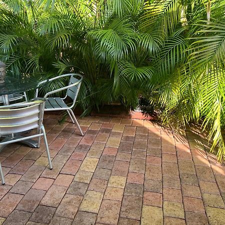 Villa Guilla North Miami Luaran gambar