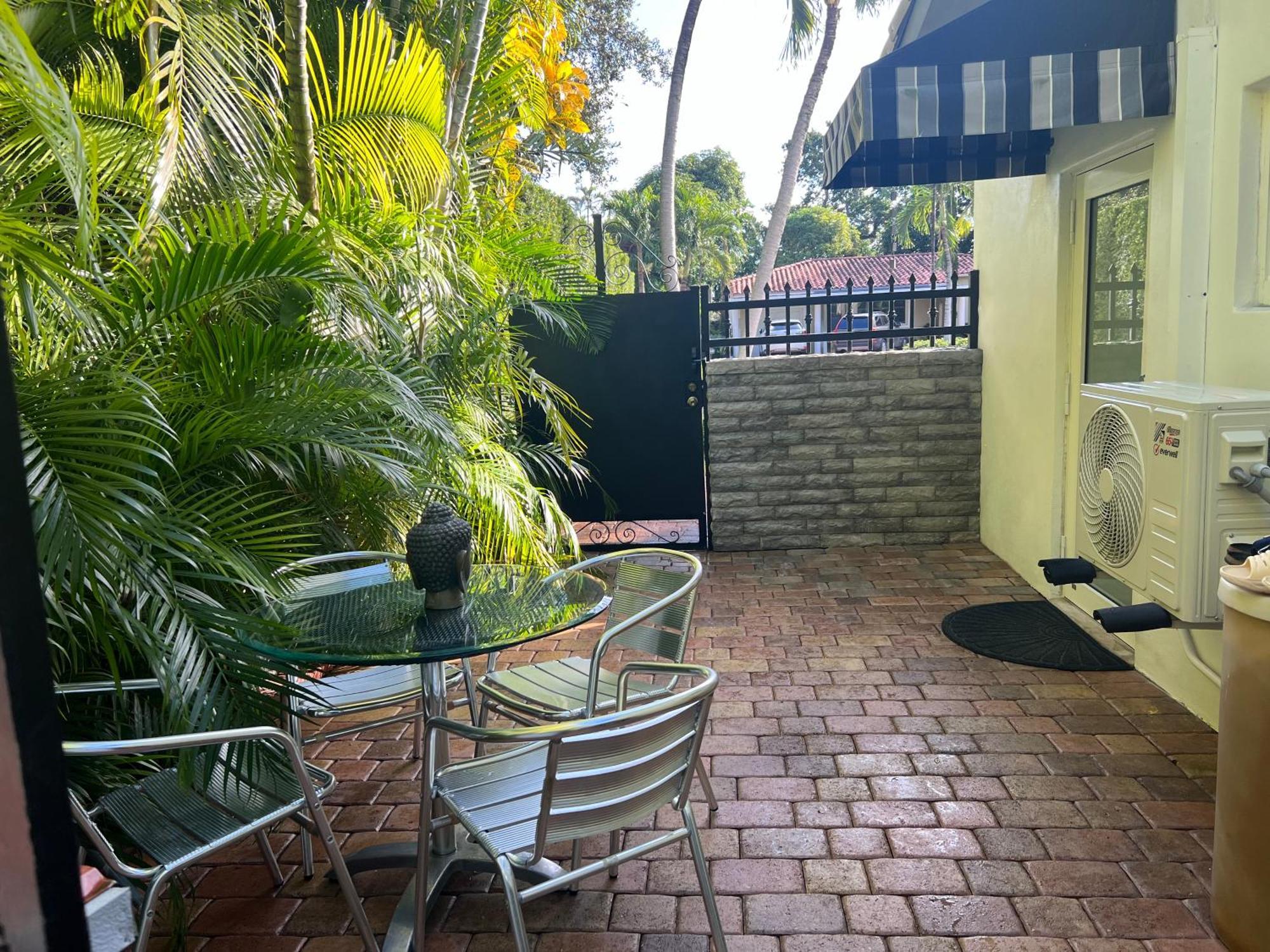 Villa Guilla North Miami Luaran gambar